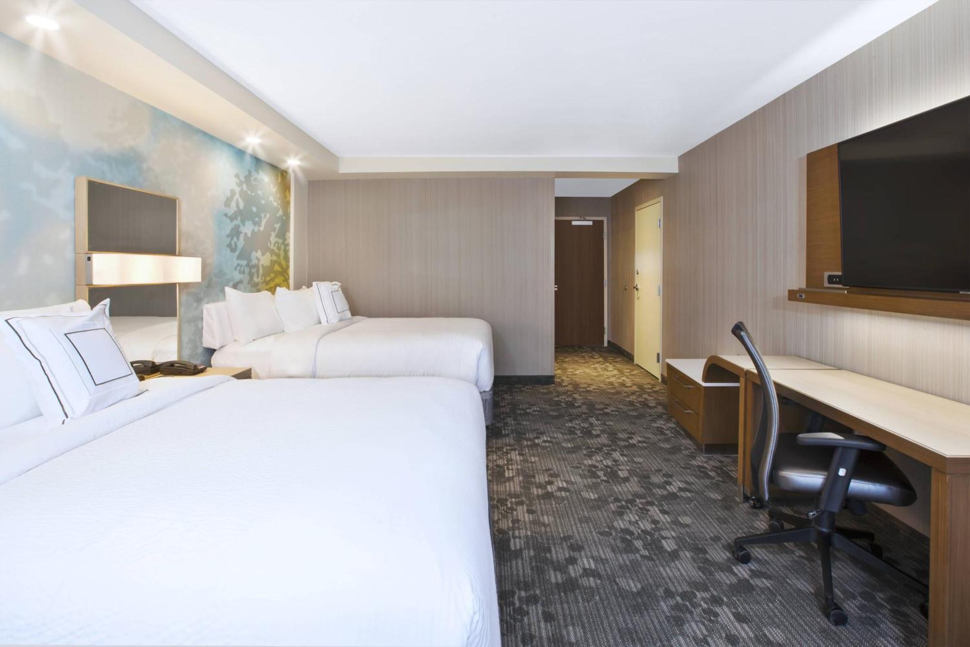 Hotel Courtyard By Marriott St. Joseph-benton Harbor